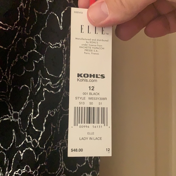 Elle laced Tank Top - Picture 9 of 10